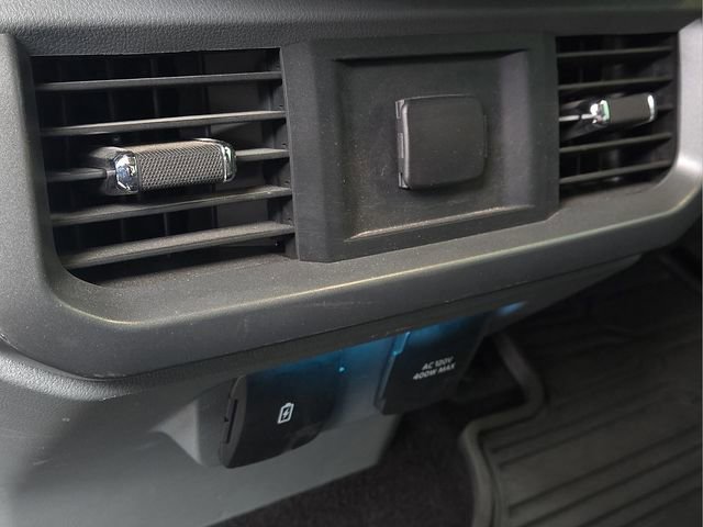 Used 2022 Ford F150 XLT w/ Equipment Group 302A High image 17