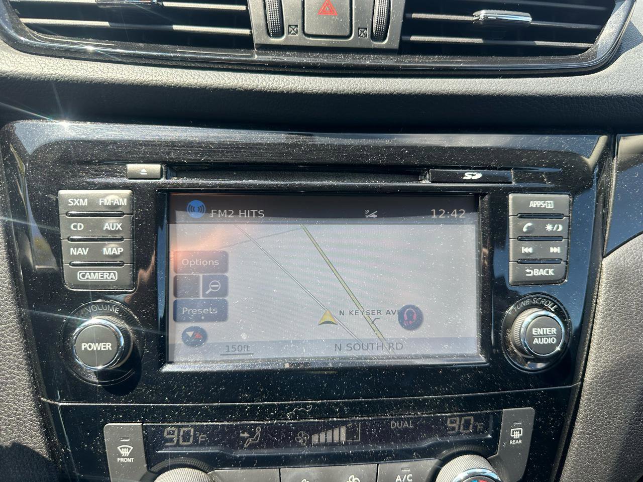 Used 2017 Nissan Rogue Sport SV w/ SV Premium Package AWD/4WD image 14