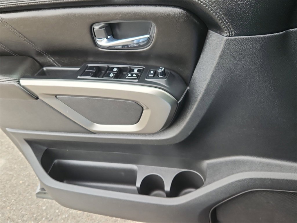 Used 2015 Nissan Armada 4WD image 9