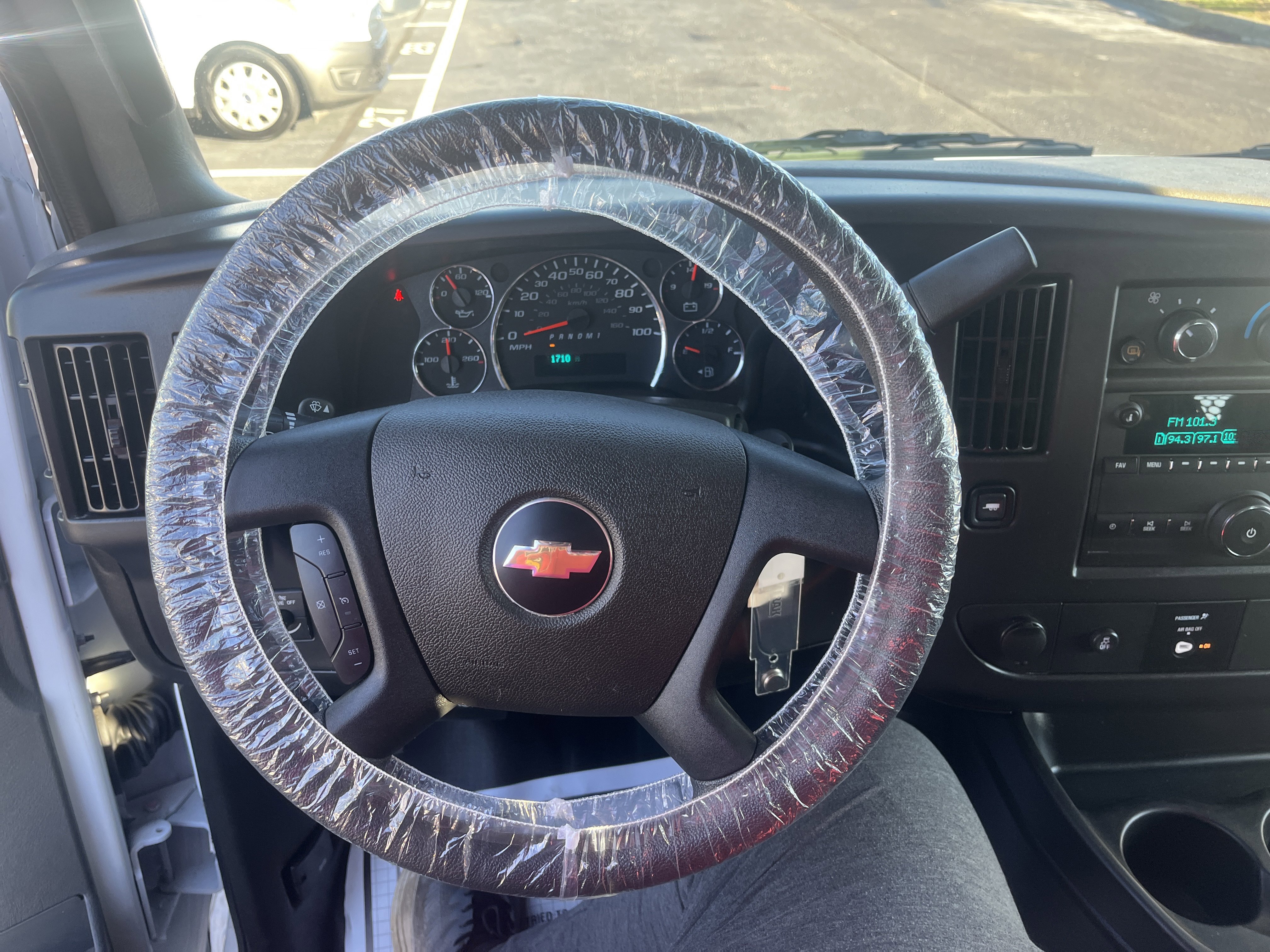 Used 2024 Chevrolet Express 2500 w/ Driver Convenience Package image 14