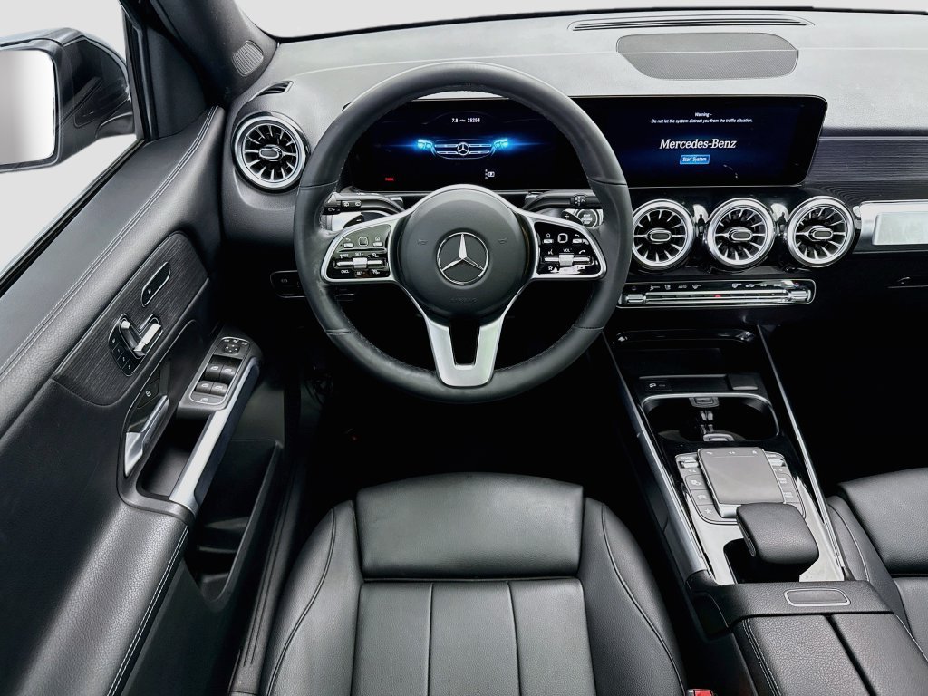 Used 2023 Mercedes-Benz GLB 250 image 10