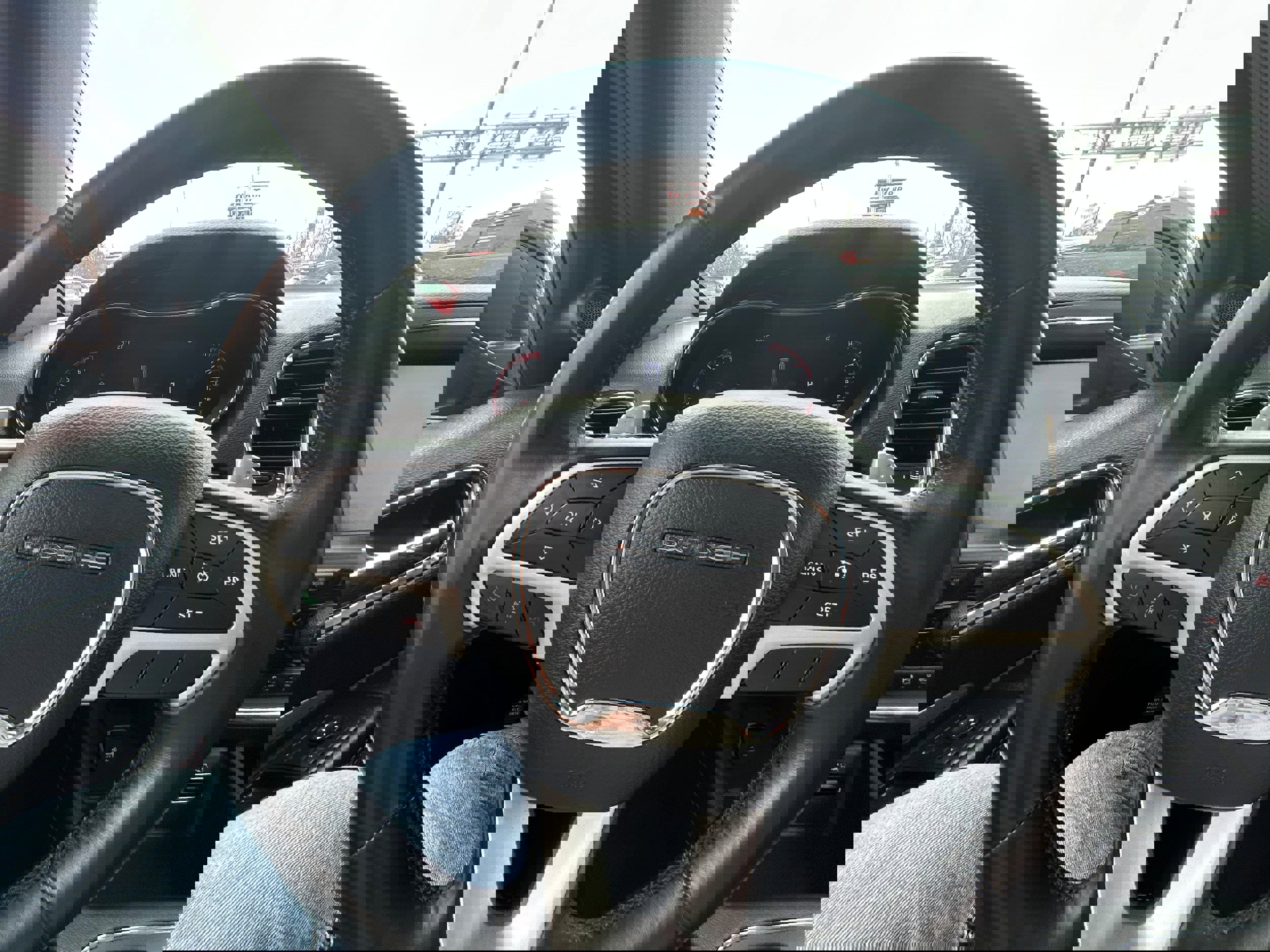 Used 2015 Dodge Durango R/T w/ Trailer Tow Group IV image 12