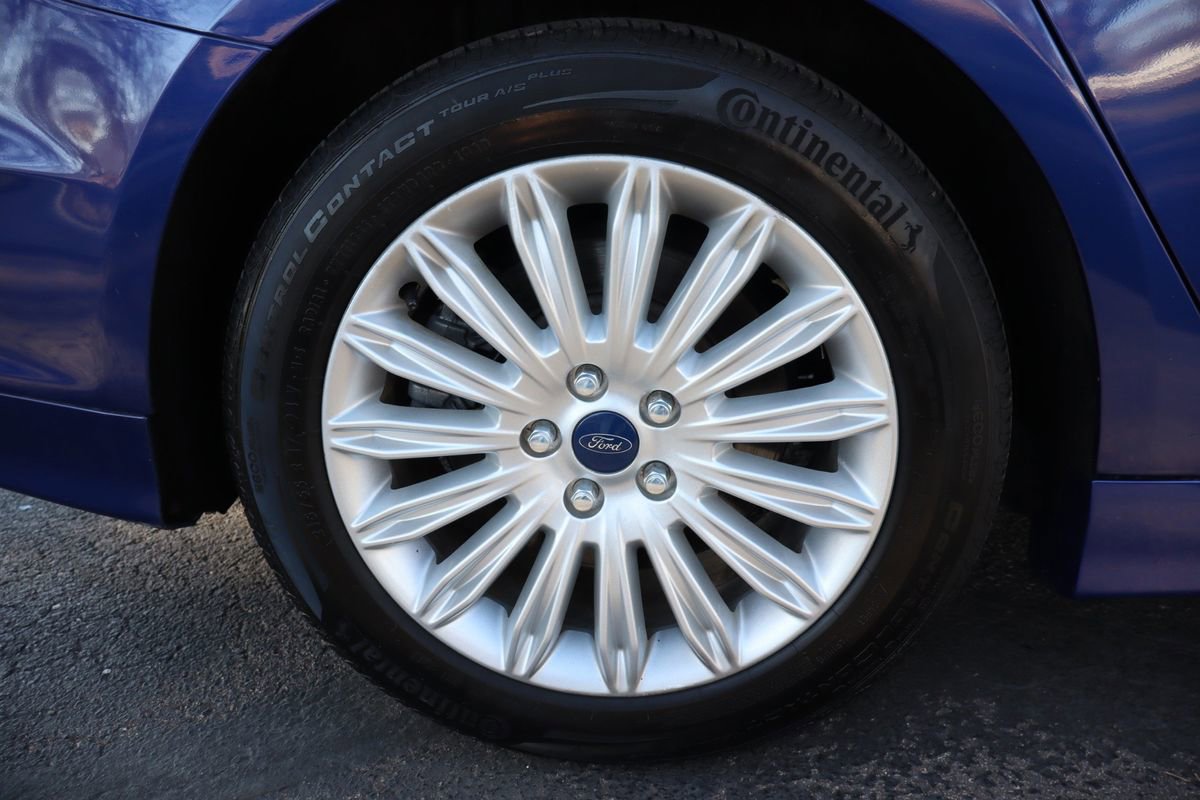 Used 2014 Ford Fusion Energi Titanium w/ Driver Assist Package image 43