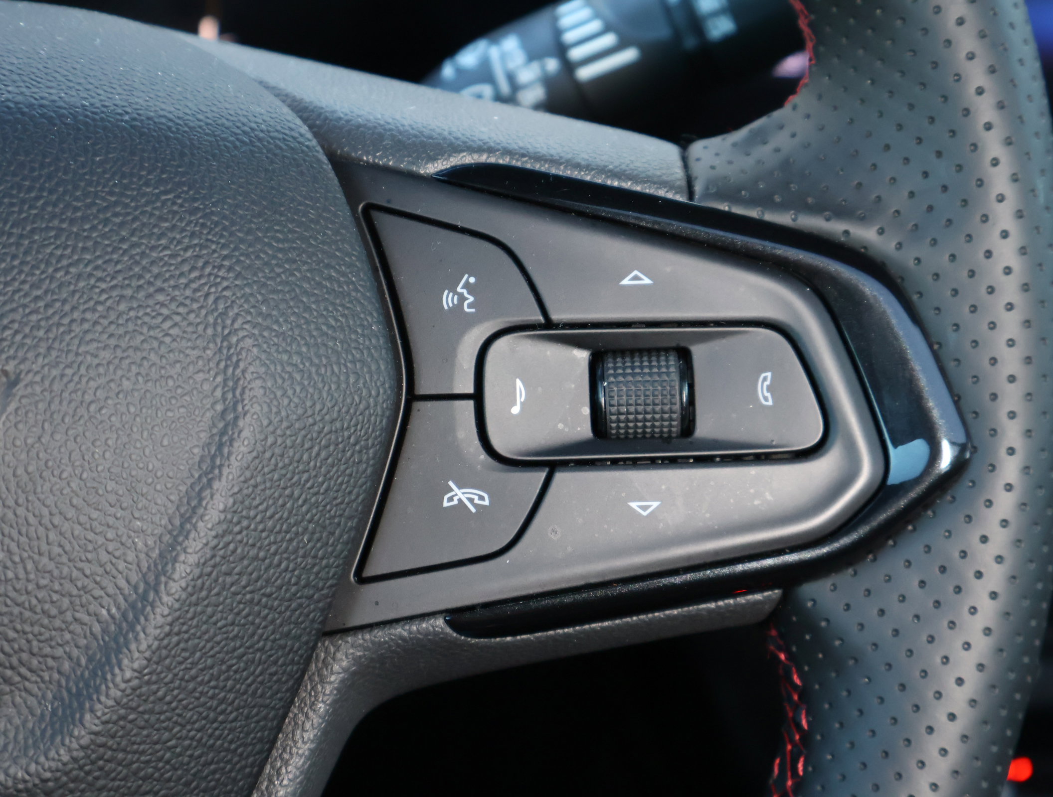 New 2026 Chevrolet TrailBlazer RS w/ Convenience Package image 16