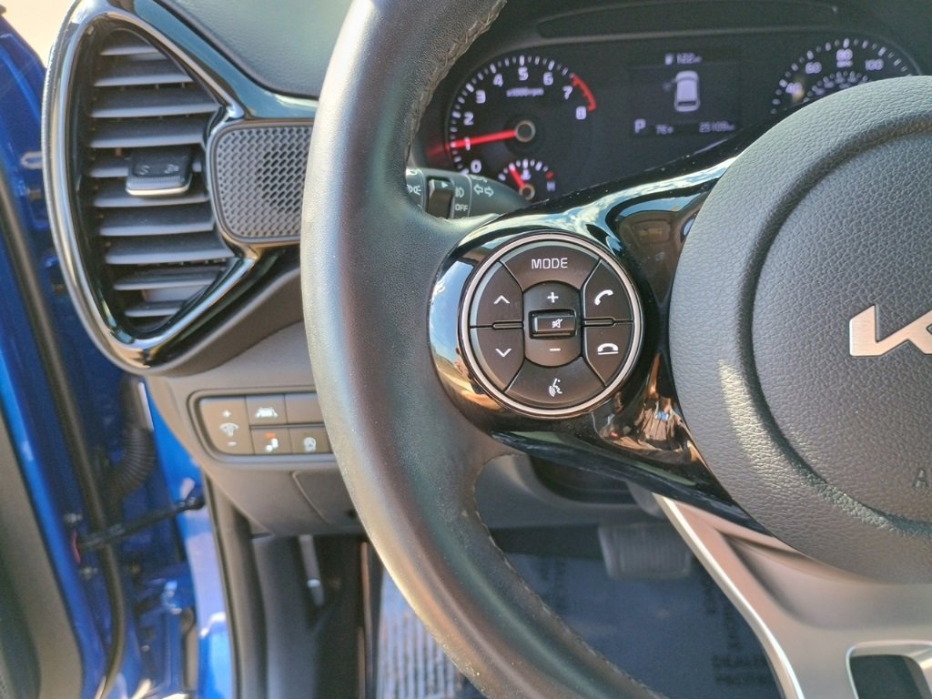 Used 2022 Kia Soul X-Line image 25