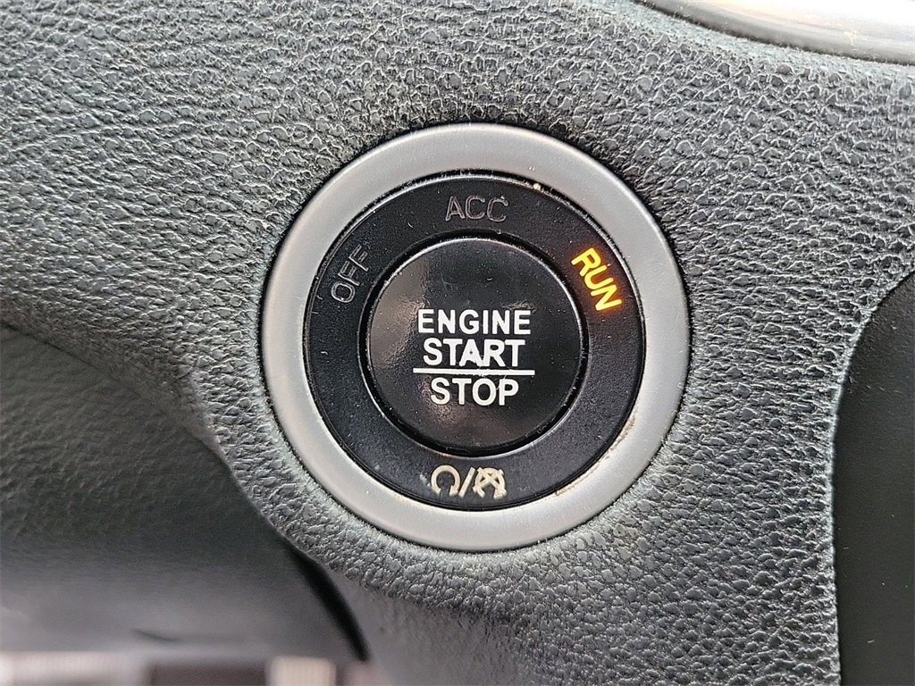 Used 2018 Dodge Charger R/T w/ Plus Group image 29