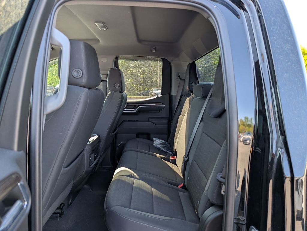 Used 2023 Chevrolet Silverado 1500 RST AWD/4WD image 11
