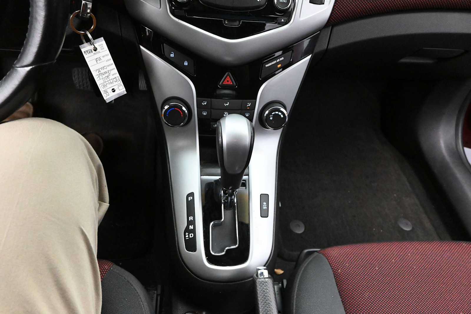 Used 2011 Chevrolet Cruze LT FWD image 15