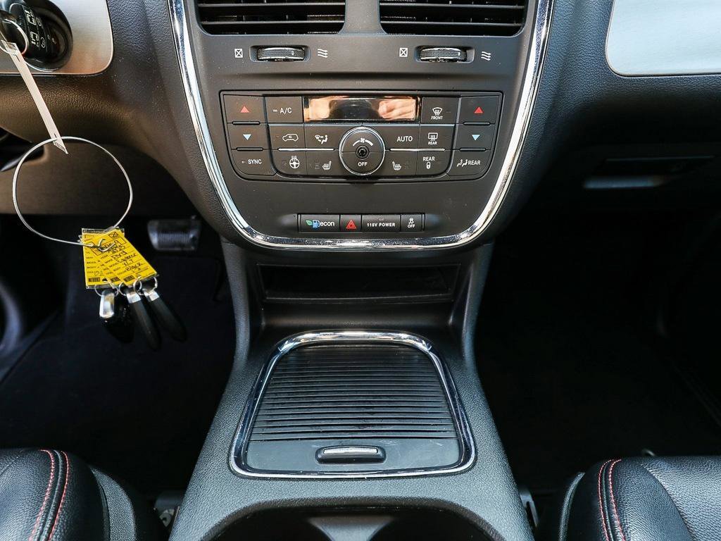 Used 2019 Dodge Grand Caravan GT image 18