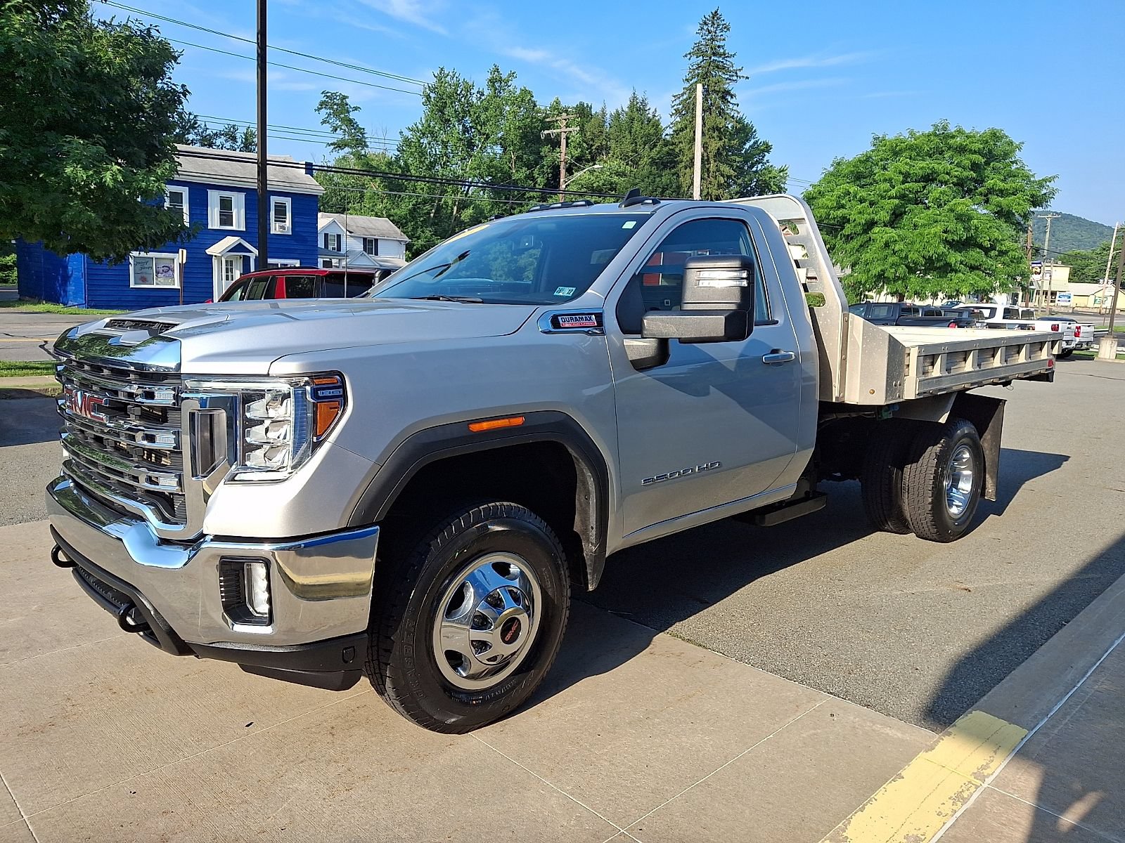 Used 2022 GMC Sierra 3500 SLE w/ SLE Convenience Package AWD/4WD image 3