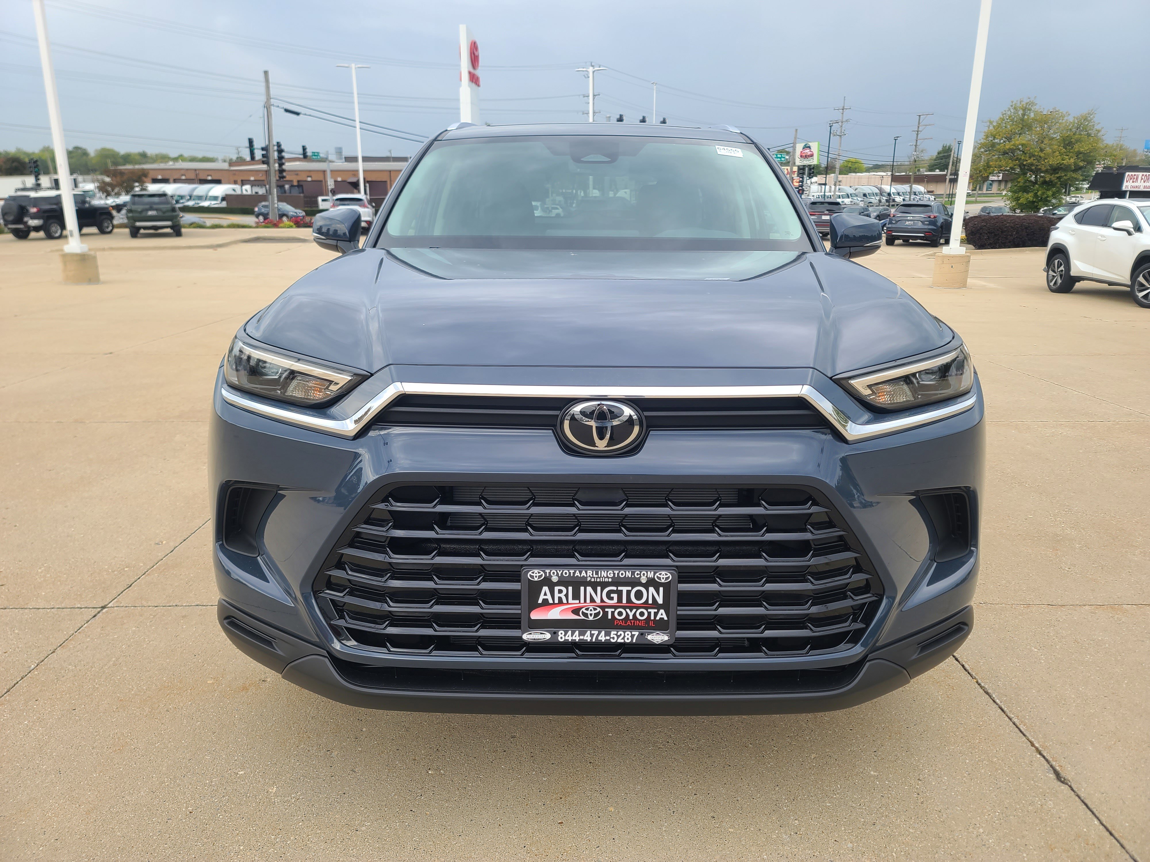 New 2026 Toyota Grand Highlander XLE image 9
