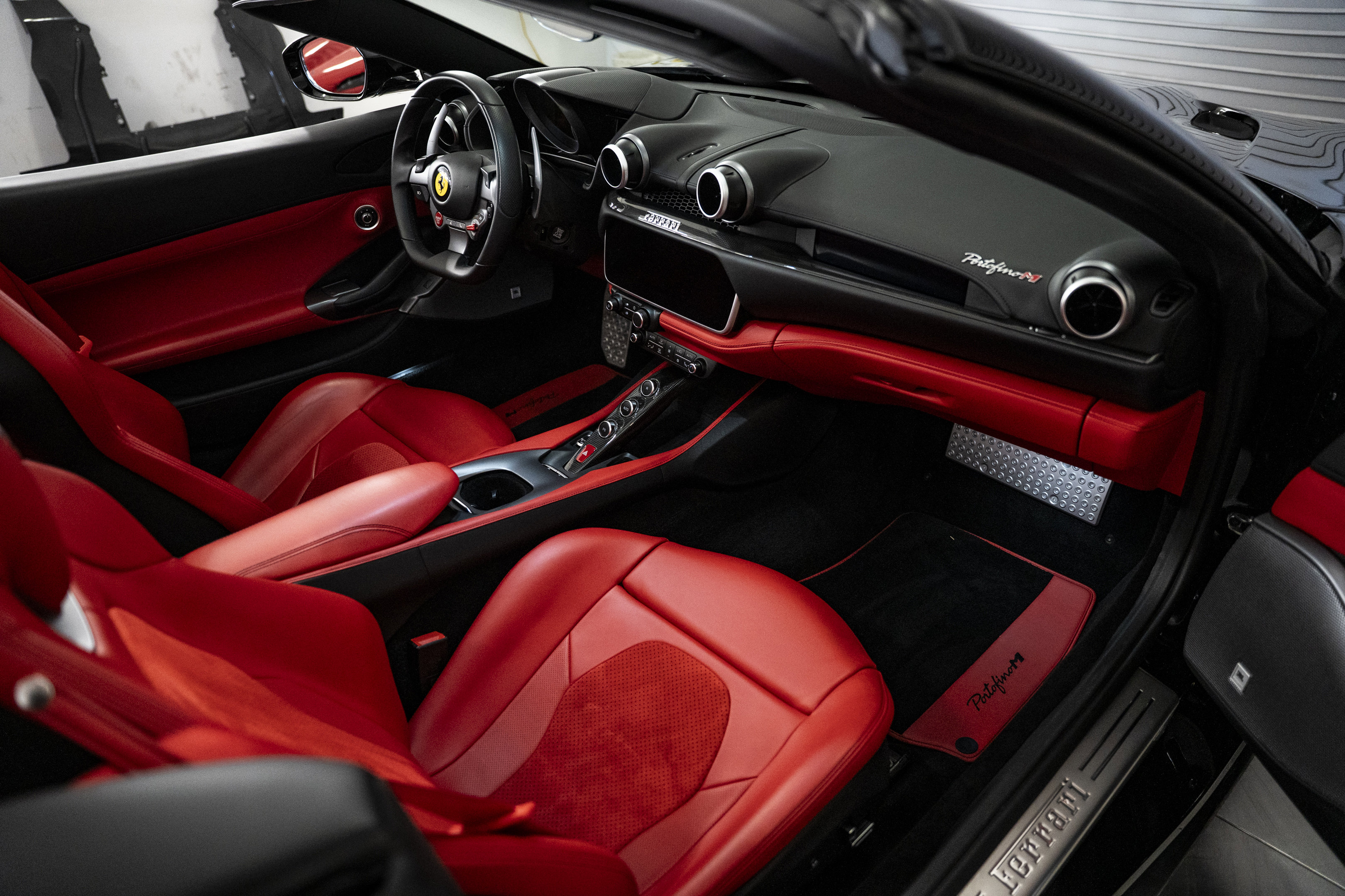 Certified 2023 Ferrari Portofino M RWD image 34