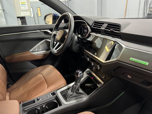 Used 2022 Audi Q3 2.0T Premium Plus AWD/4WD image 29