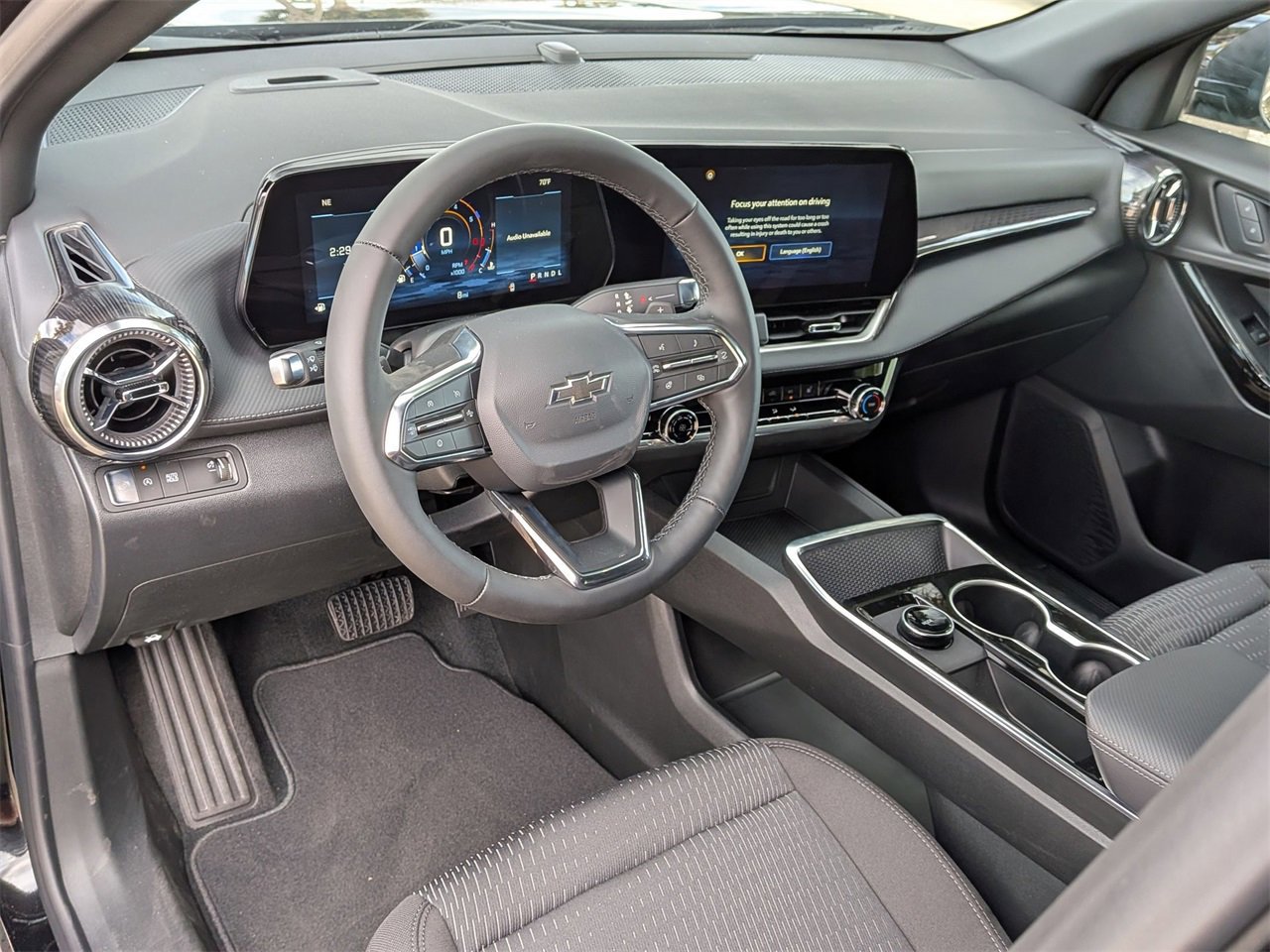 Used 2026 Chevrolet Equinox LT w/ Midnight Edition image 9