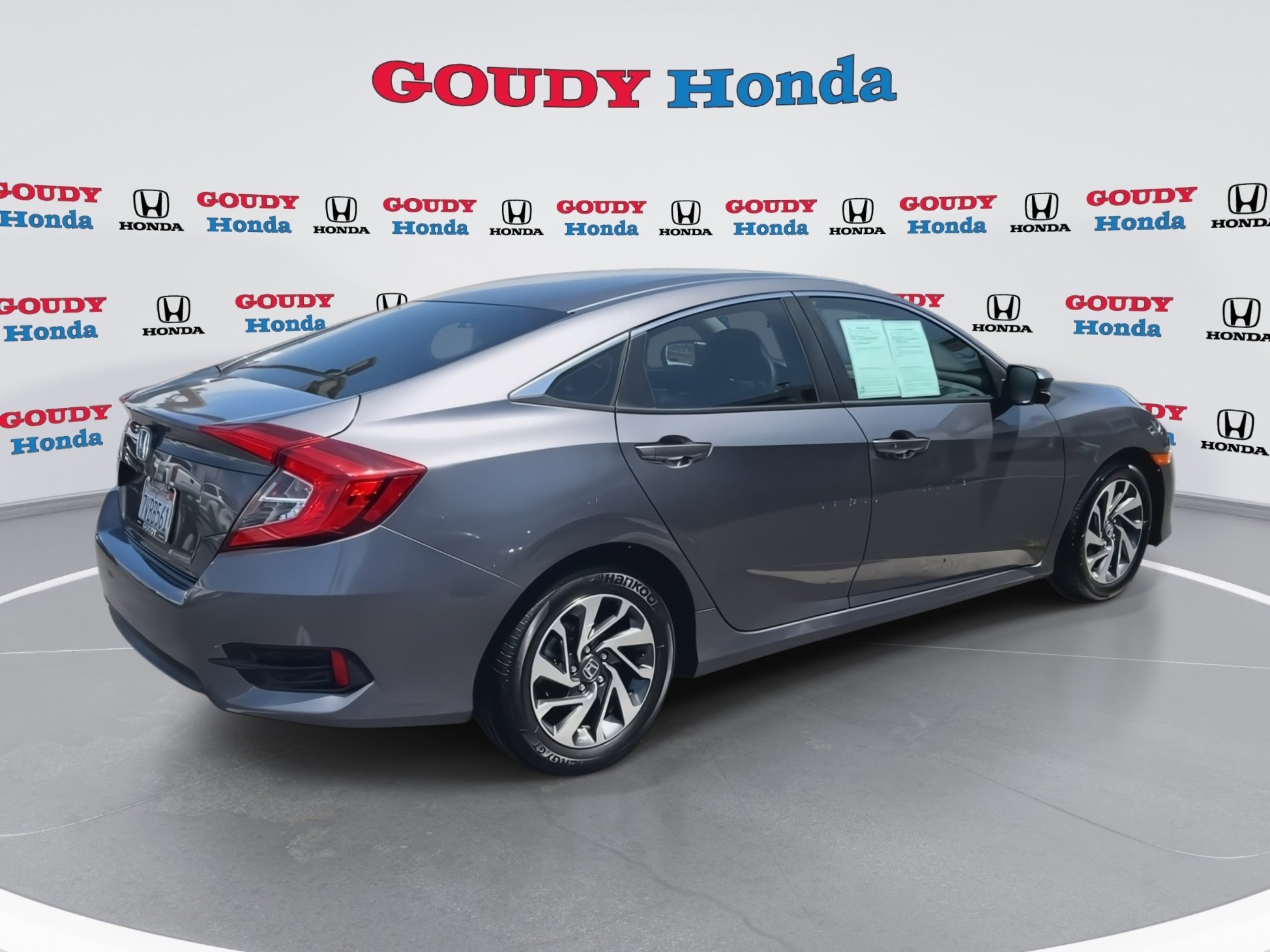 Used 2016 Honda Civic EX image 9