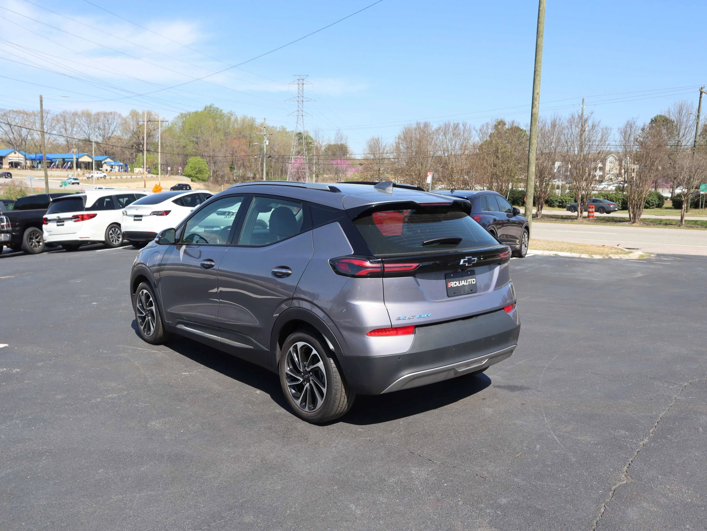 Used 2023 Chevrolet Bolt EUV Premier w/ Sun & Sound Package image 9