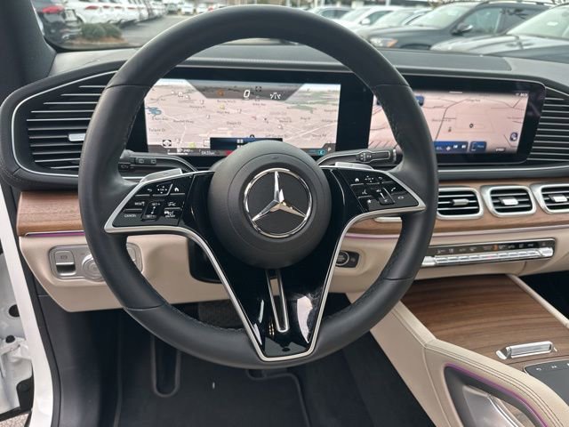 Used 2025 Mercedes-Benz GLS 450 4MATIC image 16