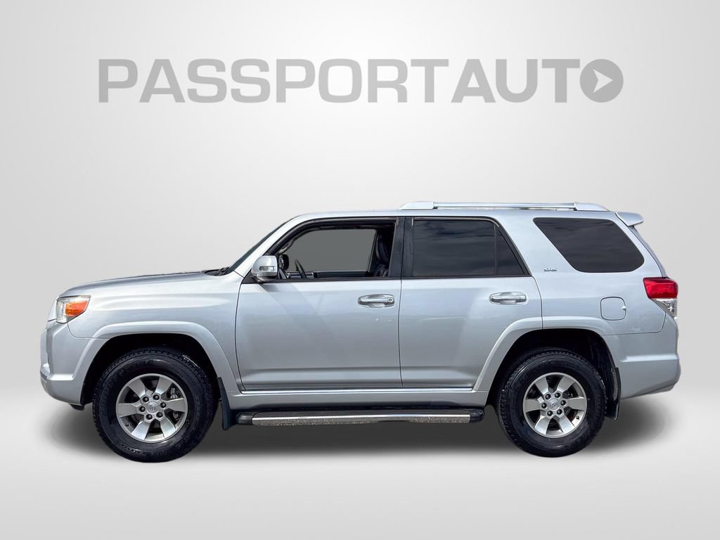 Used 2013 Toyota 4Runner SR5 w/ Premium Pkg AWD/4WD image 2