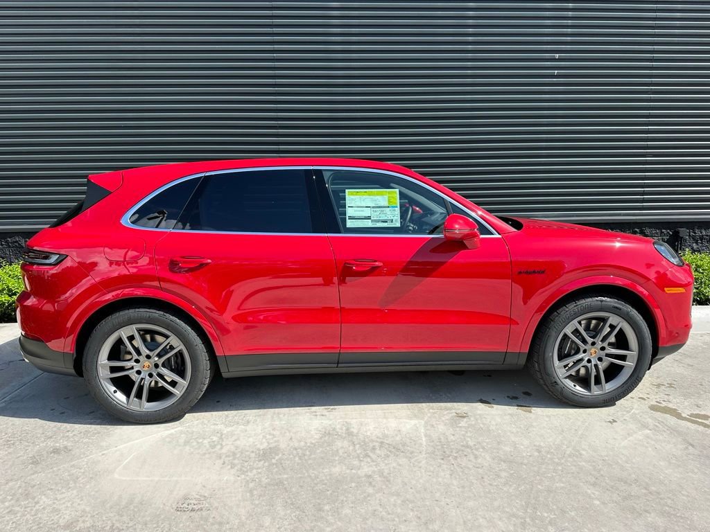 Used 2025 Porsche Cayenne E-Hybrid image 8