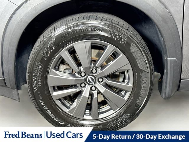 Used 2022 Nissan Pathfinder SV image 32