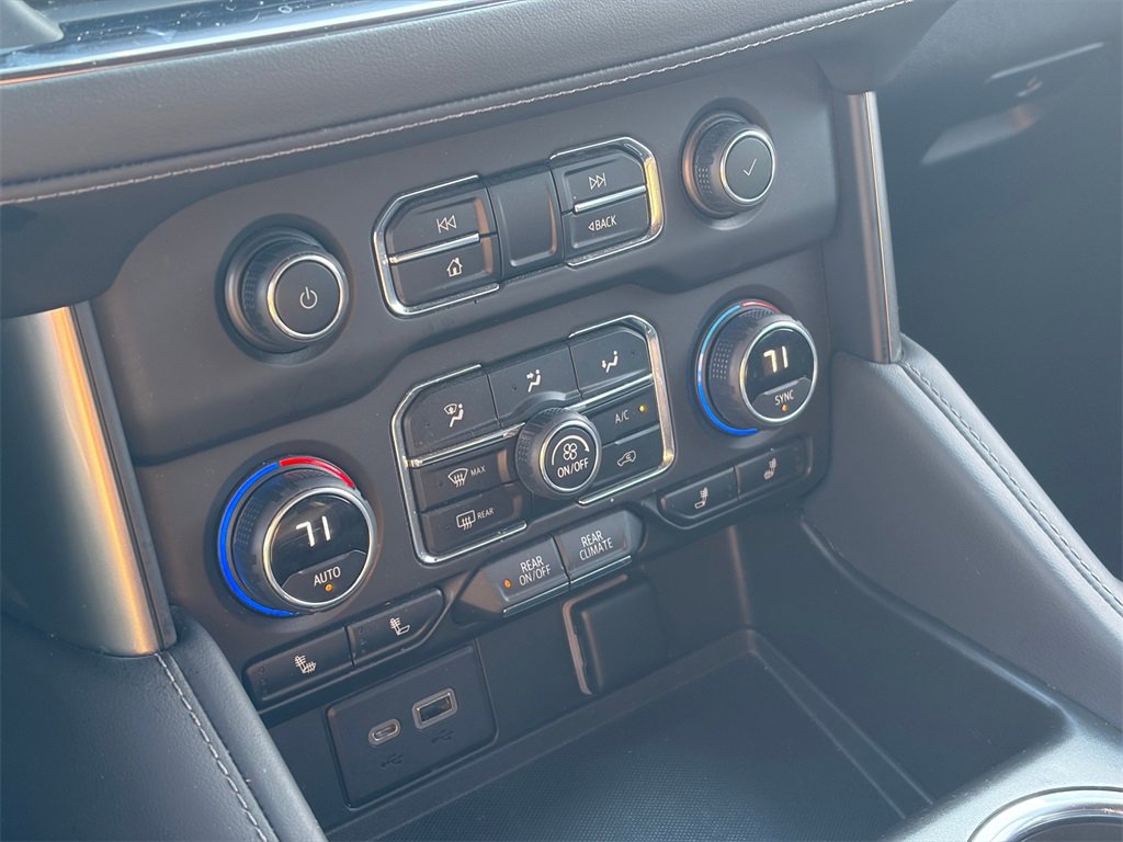 Used 2022 Chevrolet Tahoe Z71 w/ Z71 Off-Road Package image 18