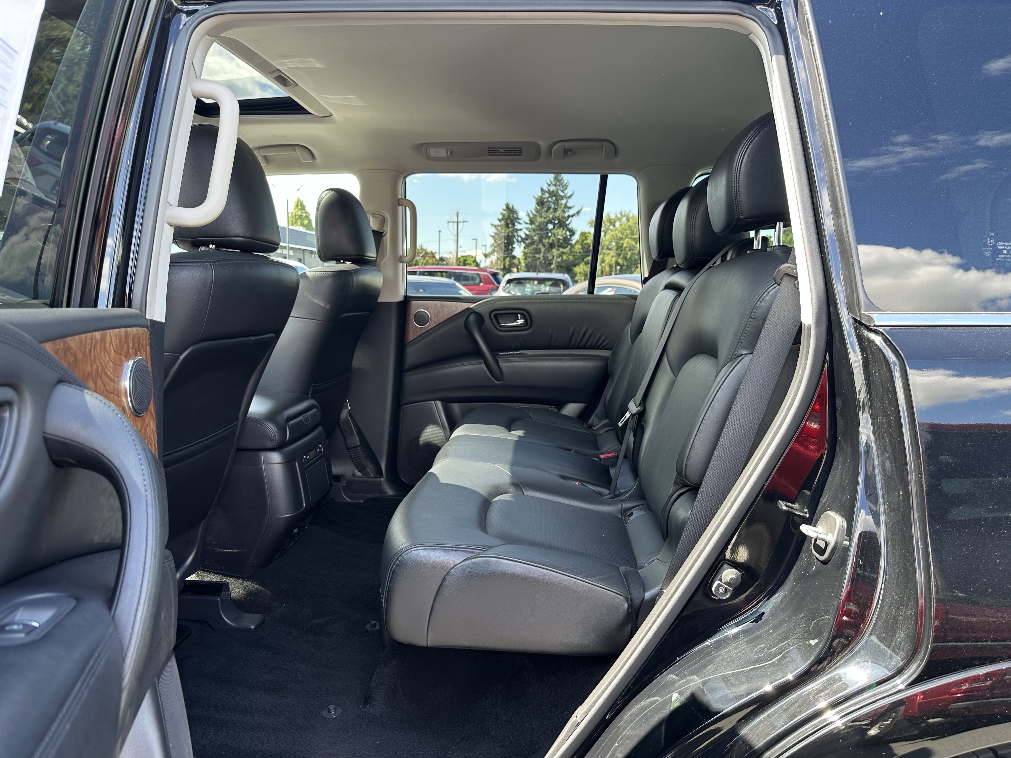 Used 2023 Nissan Armada SL image 18
