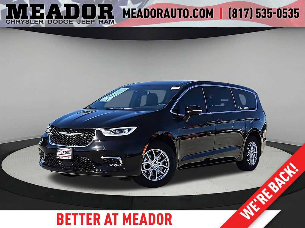 New 2026 Chrysler Pacifica Select FWD image 1
