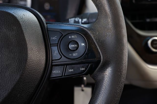 Used 2022 Toyota Corolla LE image 28