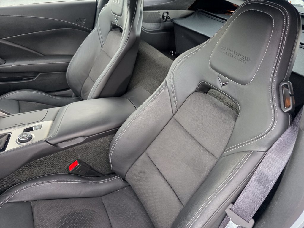 Used 2018 Chevrolet Corvette Z06 RWD image 10