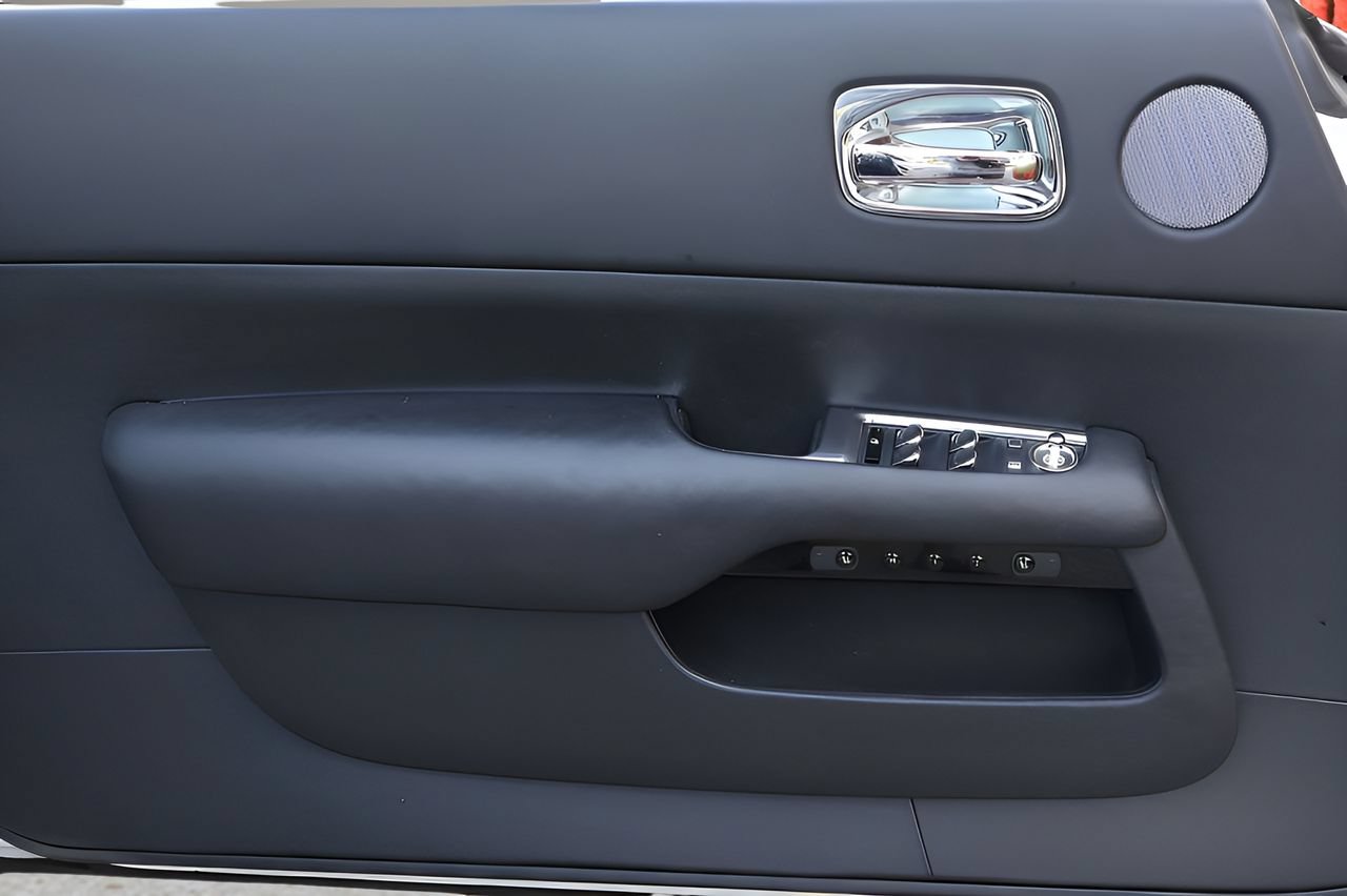 Certified 2017 Rolls-Royce Wraith RWD image 13