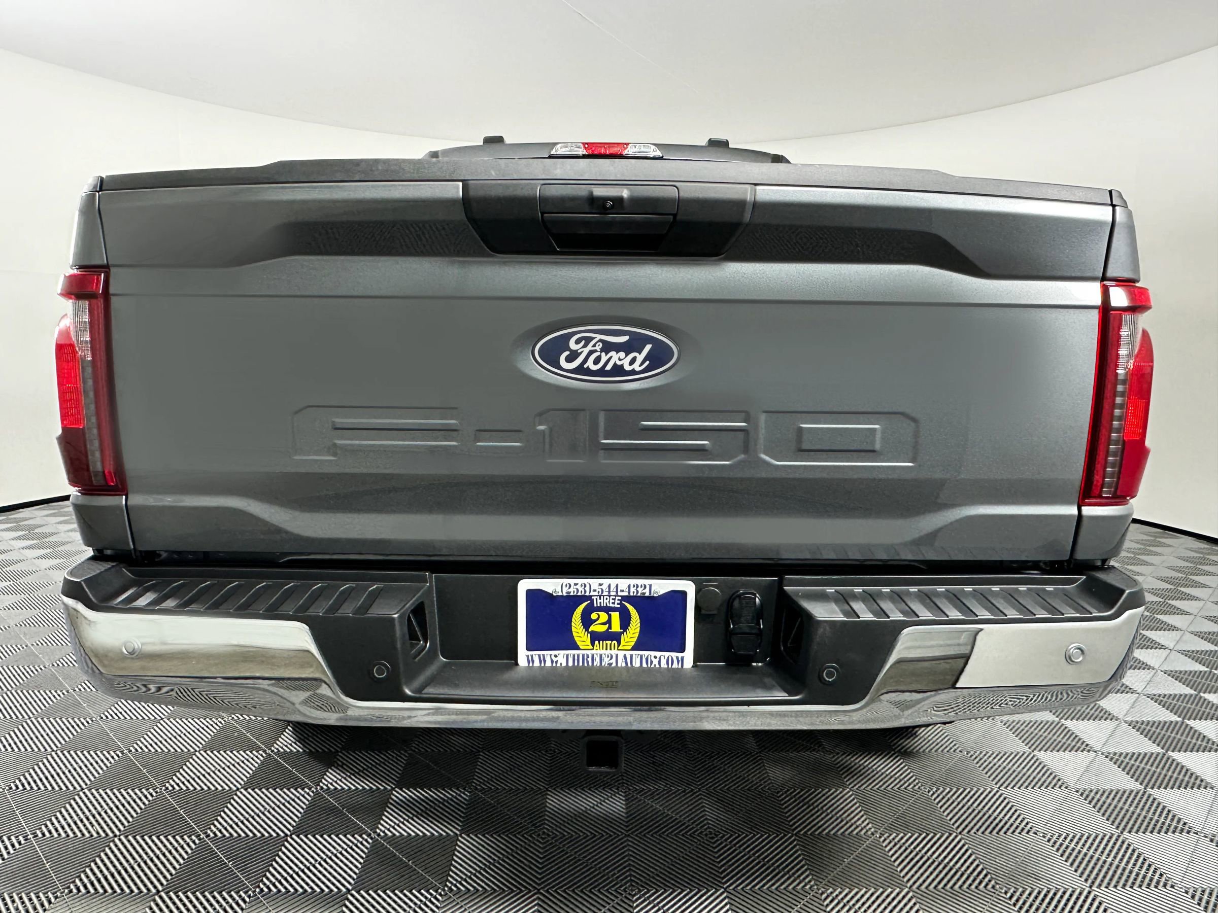 Used 2025 Ford F150 XLT w/ Equipment Group 301A Standard AWD/4WD image 10