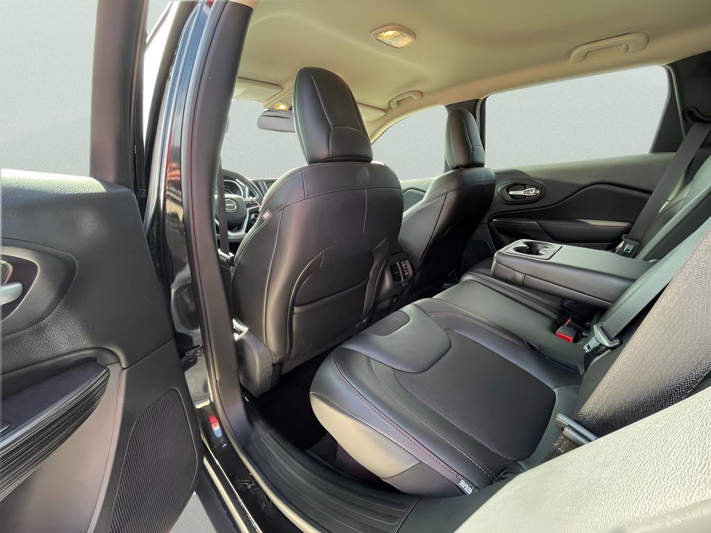 Used 2016 Jeep Cherokee Trailhawk w/ Trailer Tow Group image 25