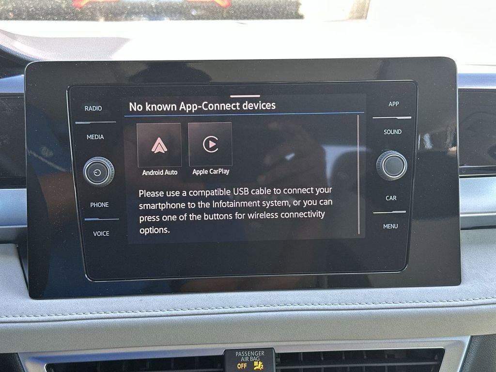 New 2026 Volkswagen Taos SE image 18