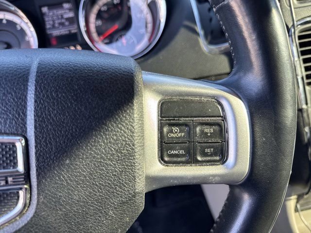 Used 2015 Dodge Grand Caravan SXT w/ UConnect Hands-Free Group image 21