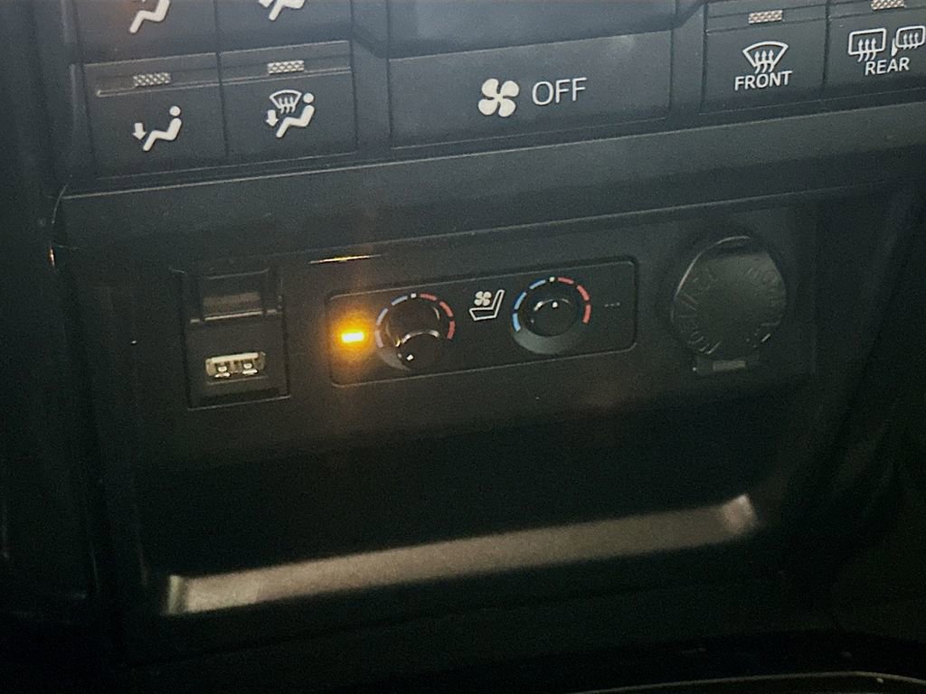 Used 2020 Toyota 4Runner Nightshade image 32