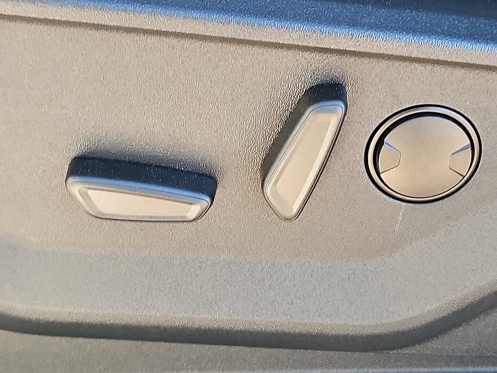 New 2026 Ford F350 Lariat AWD/4WD image 19