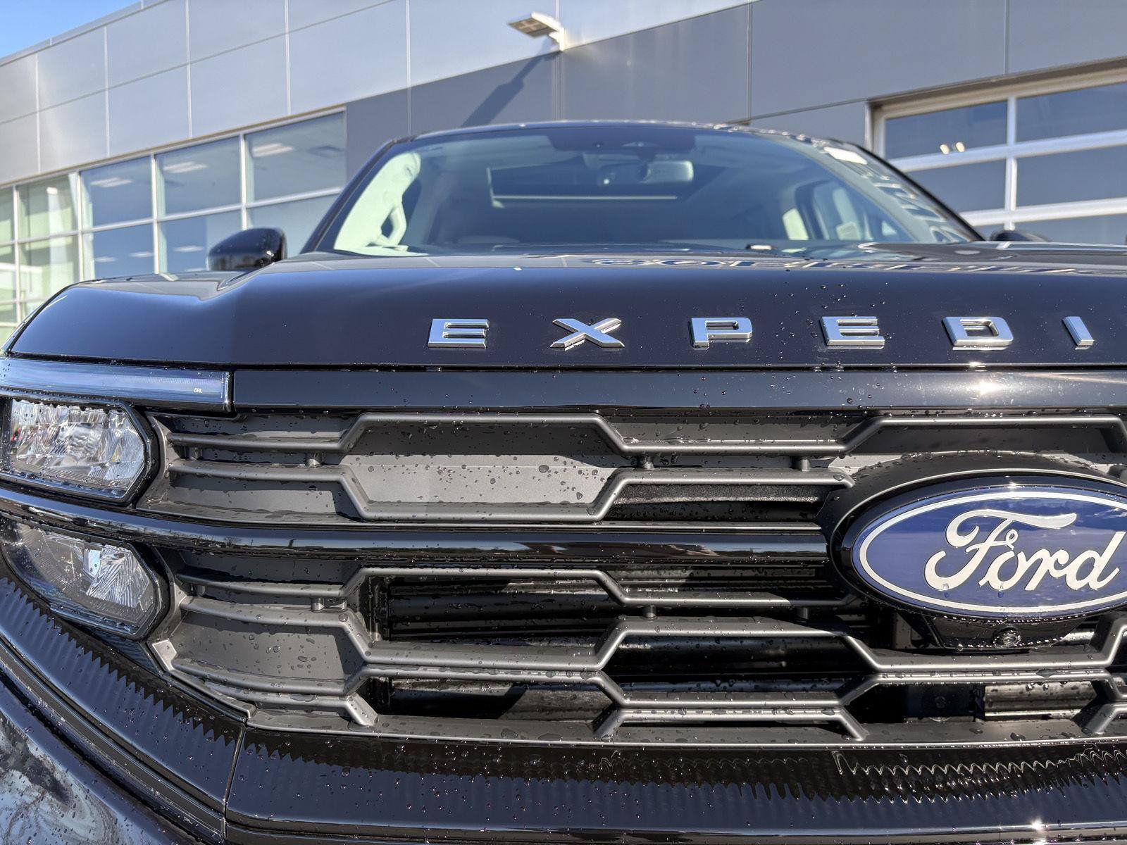 New 2026 Ford Expedition Active AWD/4WD image 26