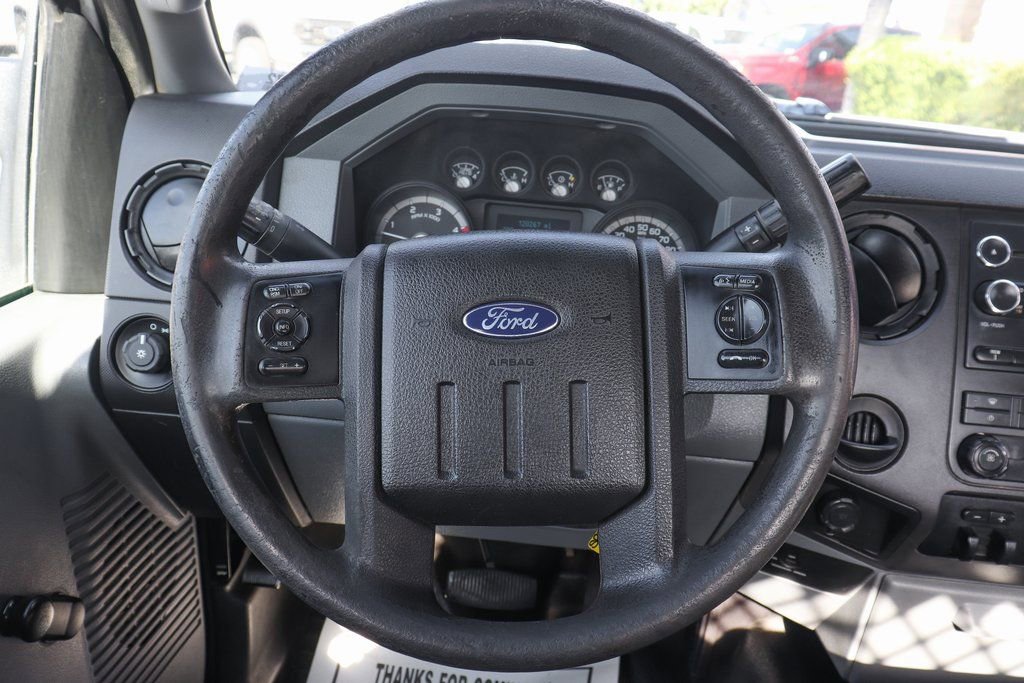 Used 2015 Ford F550 2WD Regular Cab Super Duty image 22