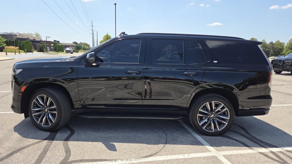 Used 2021 Cadillac Escalade Sport Platinum AWD/4WD image 3