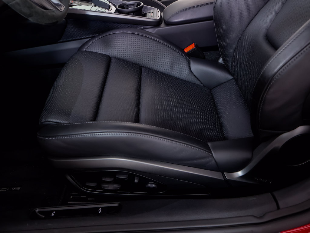 Certified 2025 Porsche 911 Carrera S RWD image 10