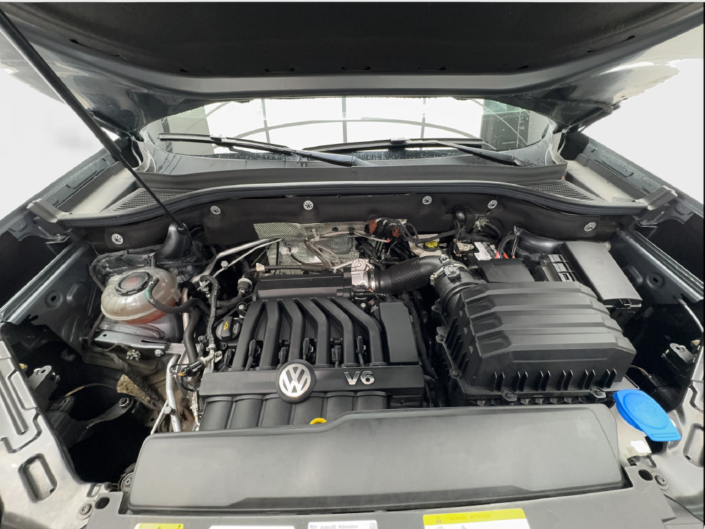 Used 2023 Volkswagen Atlas Cross Sport SE w/ Panoramic Sunroof Package FWD image 19