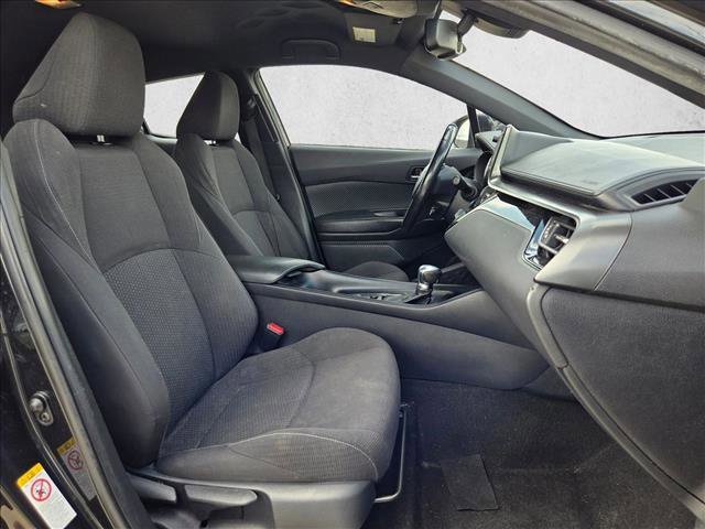 Used 2018 Toyota C-HR XLE image 18