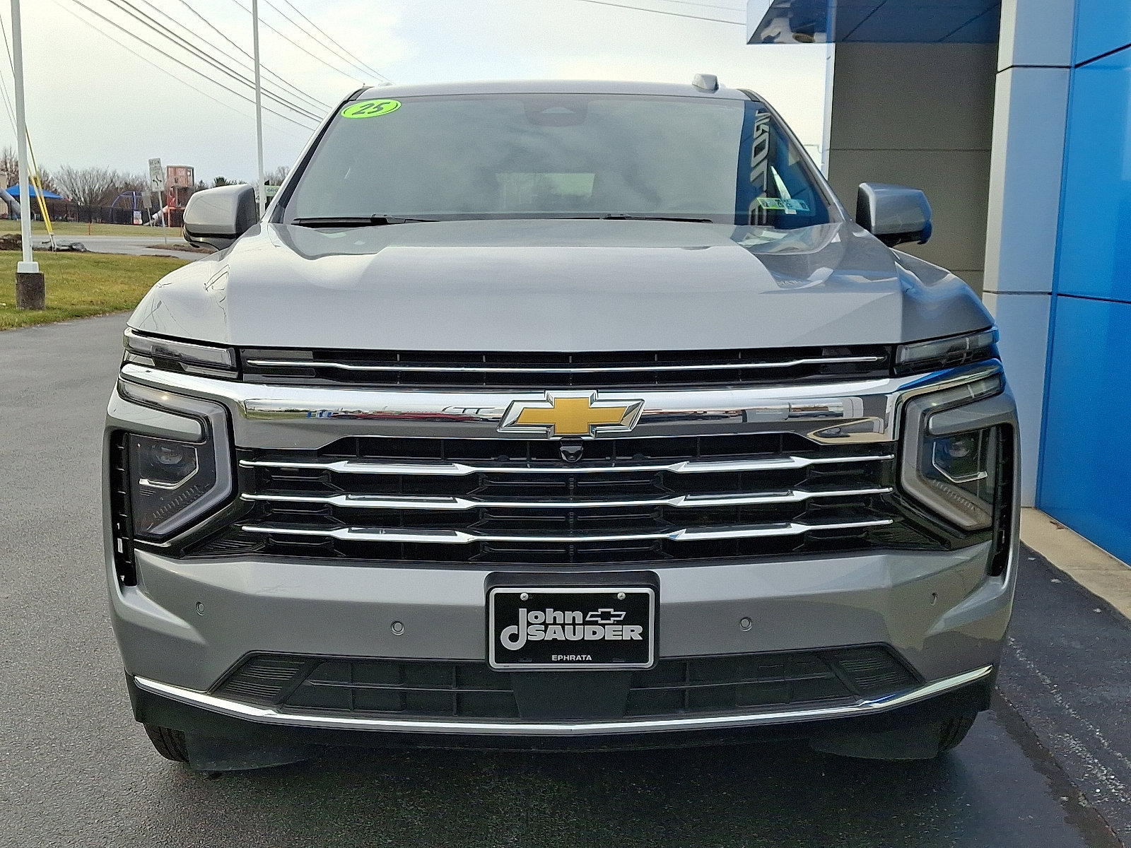 Used 2025 Chevrolet Tahoe LT image 2