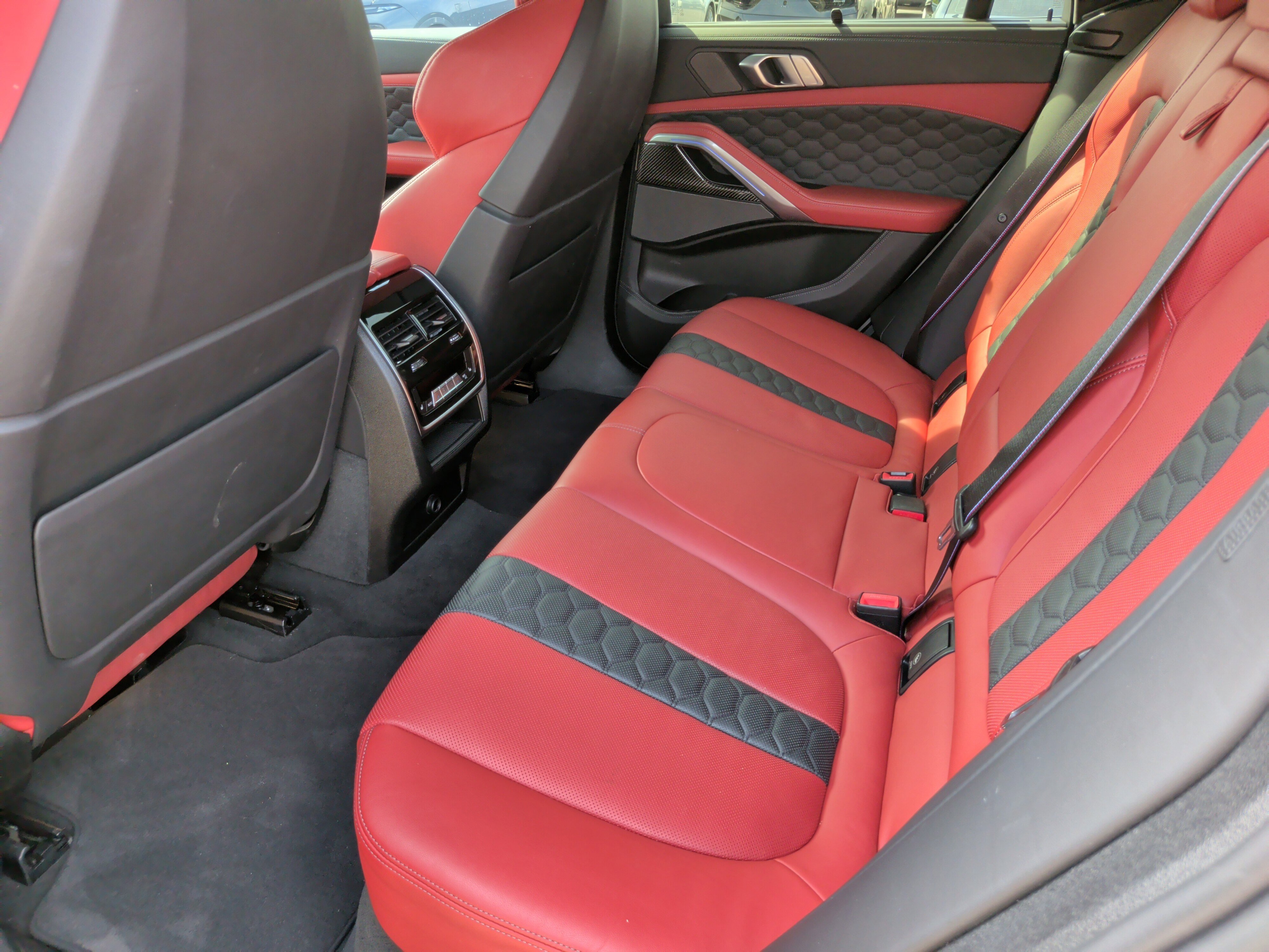 Used 2022 BMW X6 M Competition w/ Competition Package image 39