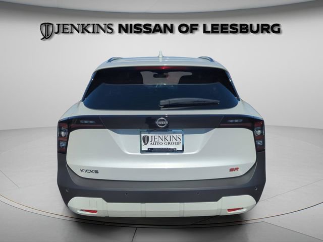 Certified 2025 Nissan Kicks SR FWD image 7