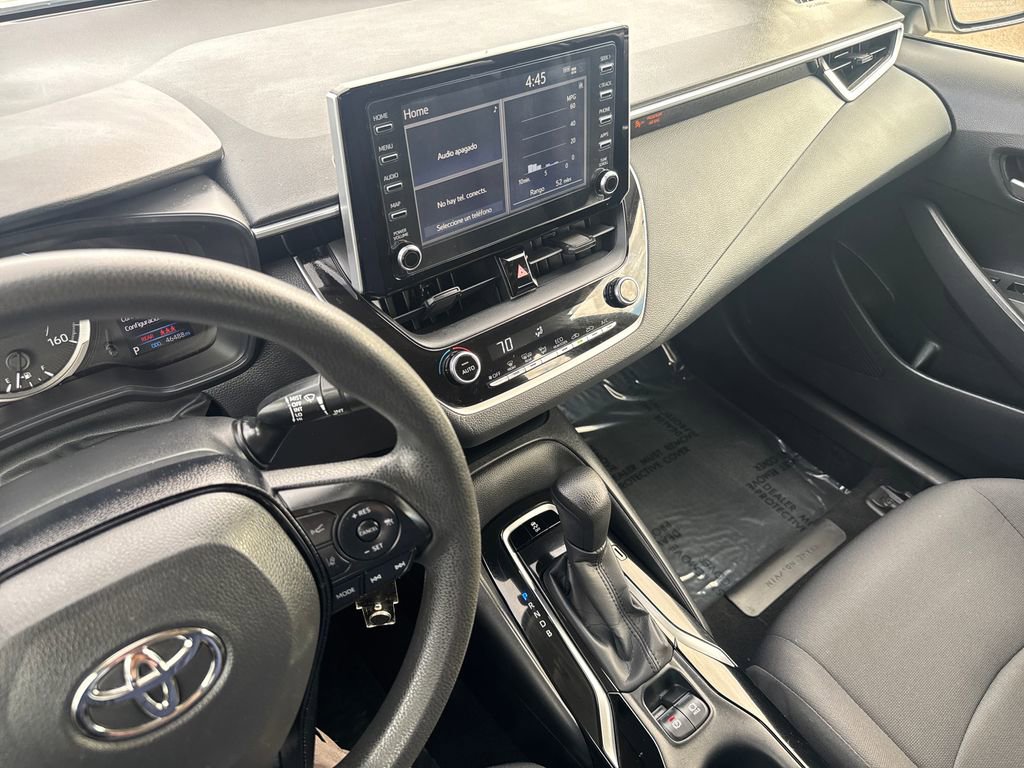 Used 2020 Toyota Corolla LE FWD image 20