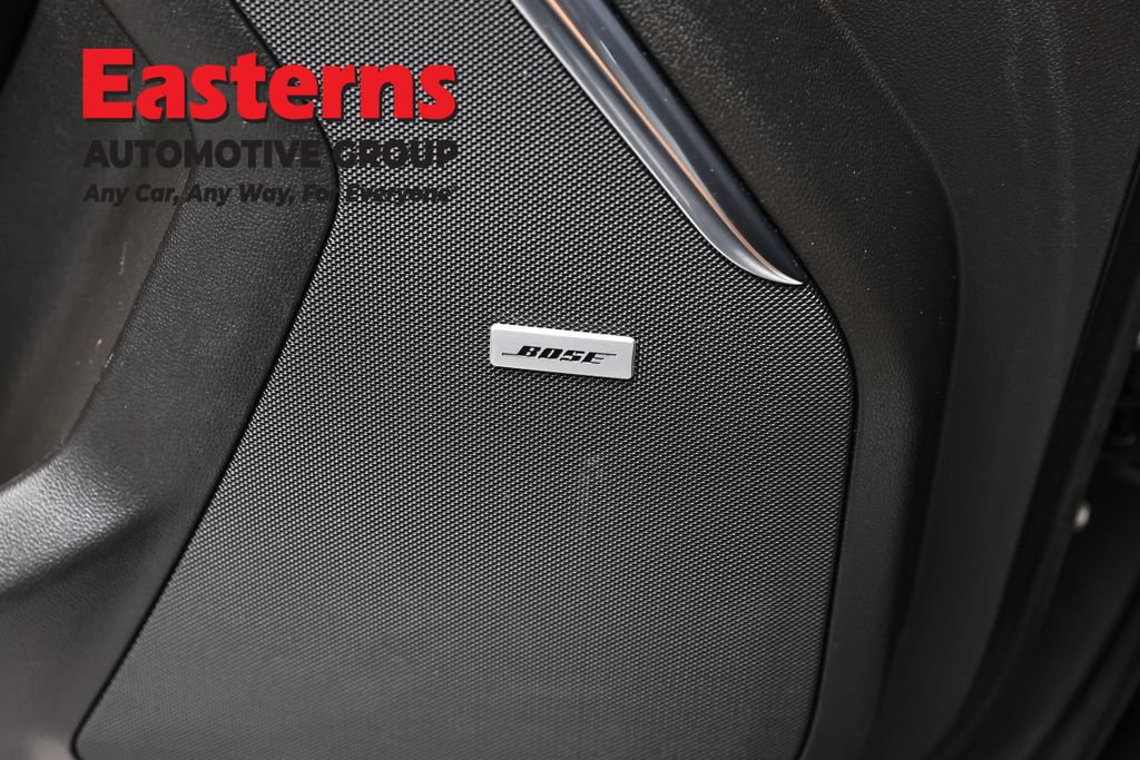 Used 2025 GMC Yukon XL Denali AWD/4WD image 22