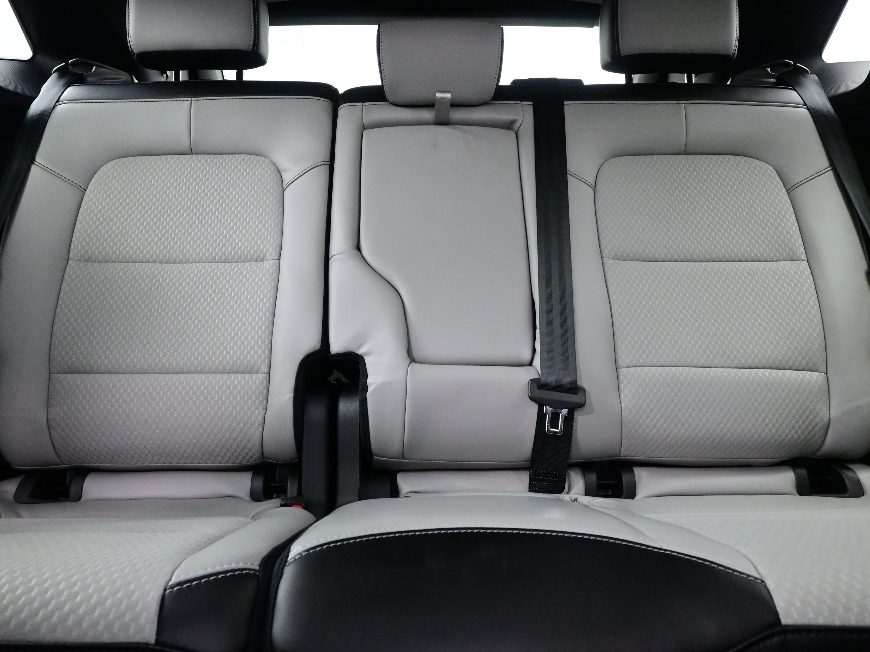 Used 2025 Ford Escape SE image 16