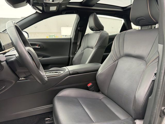 Certified 2023 Toyota Crown Limited image 16