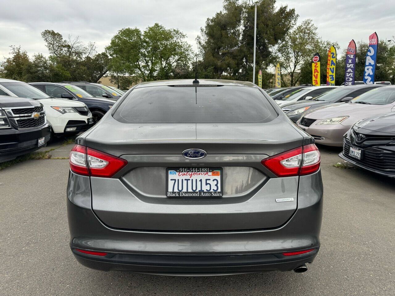 Used 2014 Ford Fusion SE w/ Equipment Group 202A FWD image 10